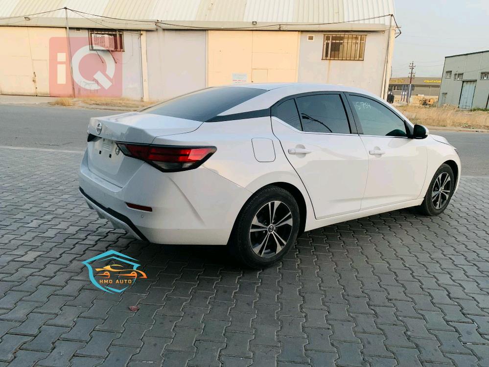 نيسان سنترا